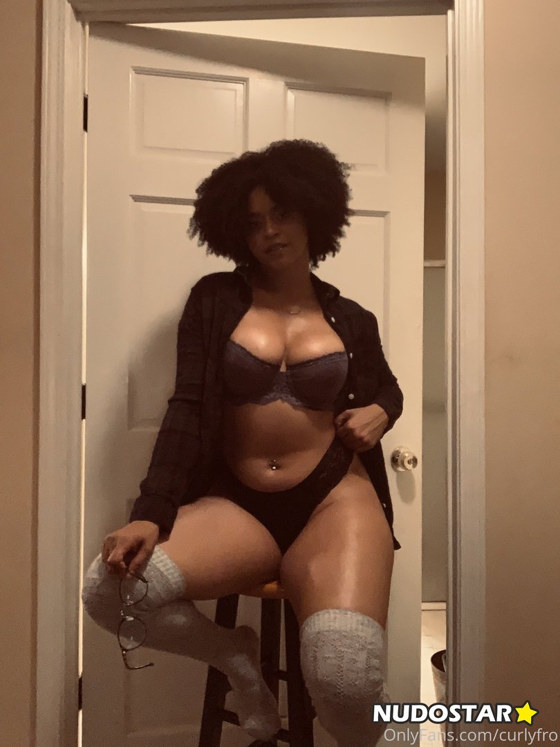 Curly Babe – curlyfro OnlyFans Leaks (43 Photos + 4 Videos)