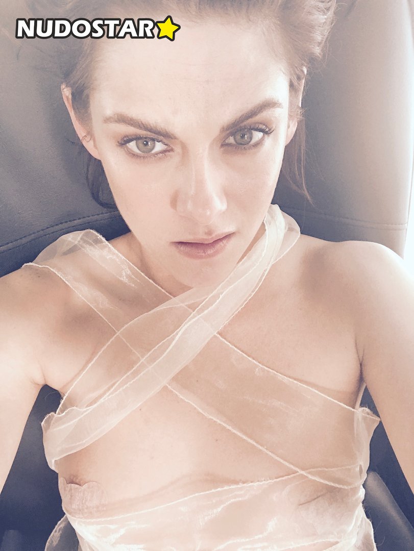 Stella Maxwell Instagram Leaks 11