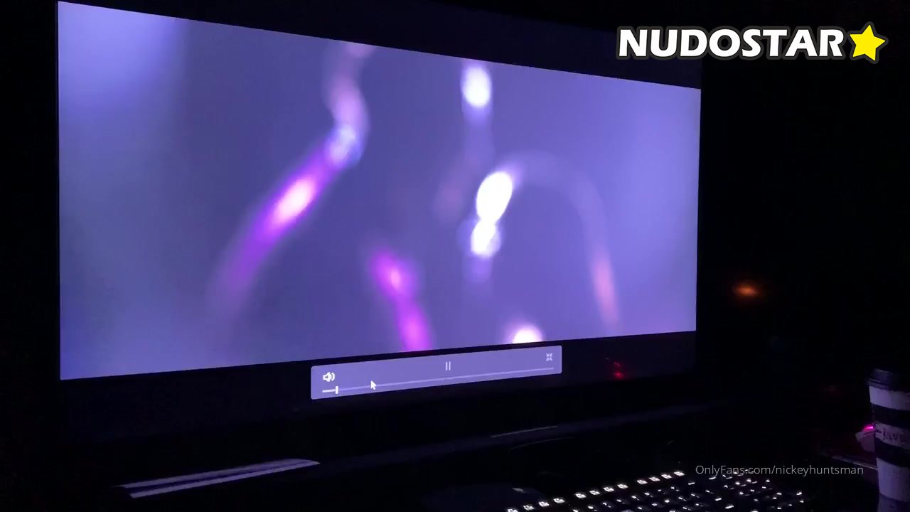 video_nickeyhuntsman_nude_leaks_nudostar.com_001.jpg