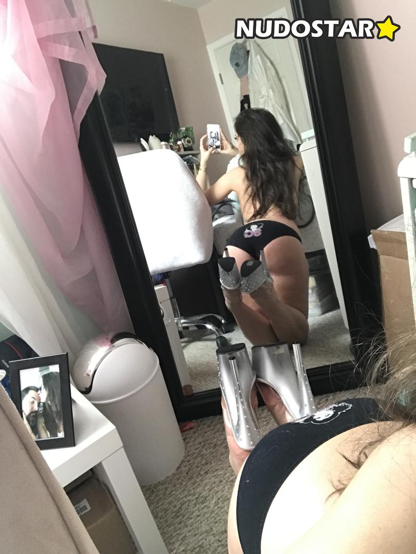 Gia Paige - giapaigex OnlyFans Leaks (46 Photos + 4 Videos)