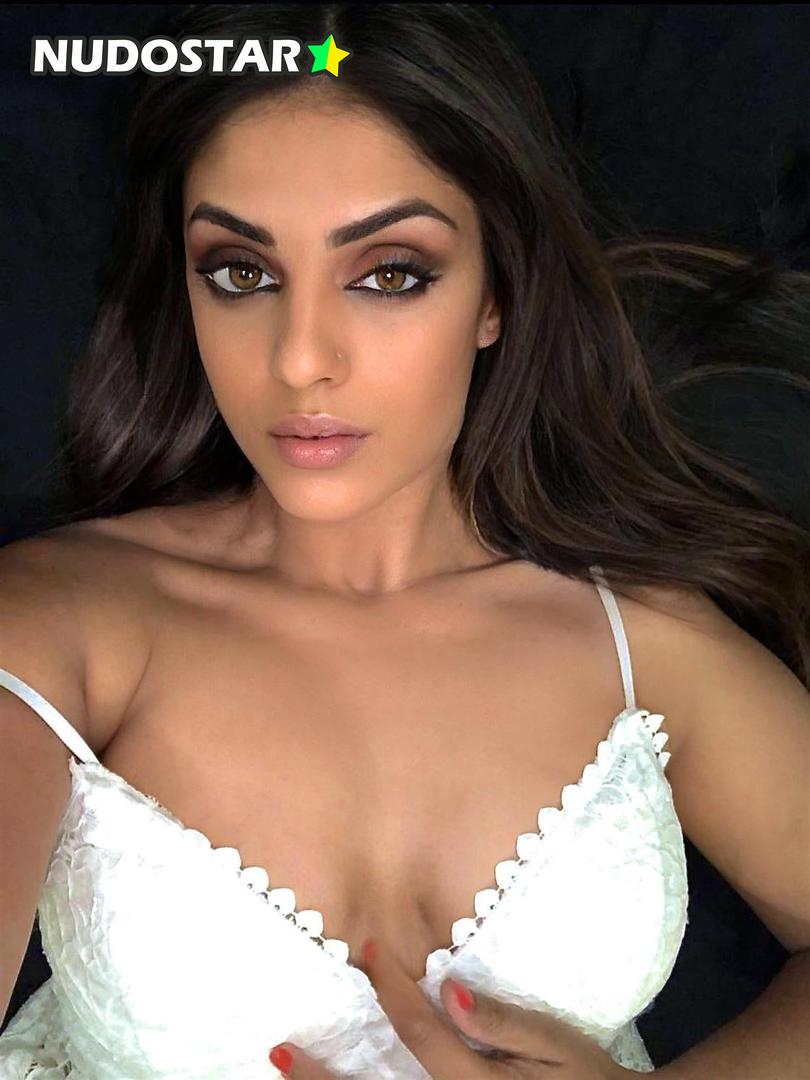 Amber Johal OnlyFans Leaks (41 Photos)