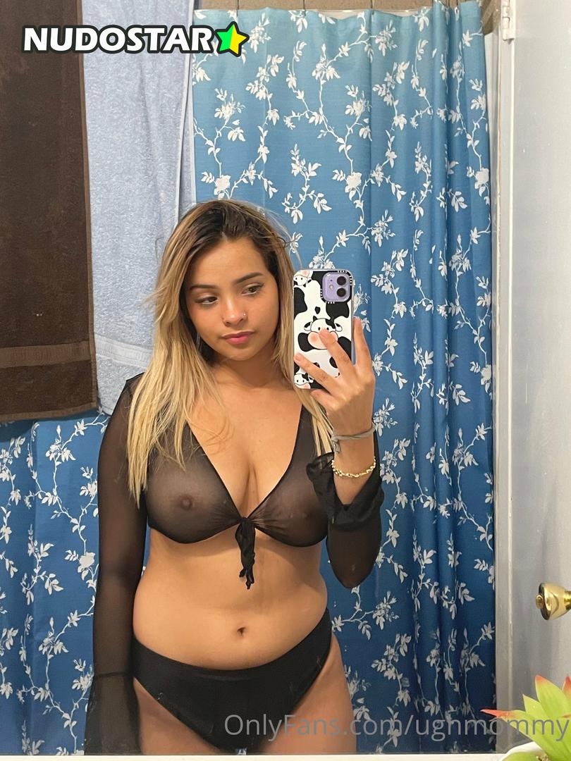 Ughmommy OnlyFans Leaks (37 Photos)