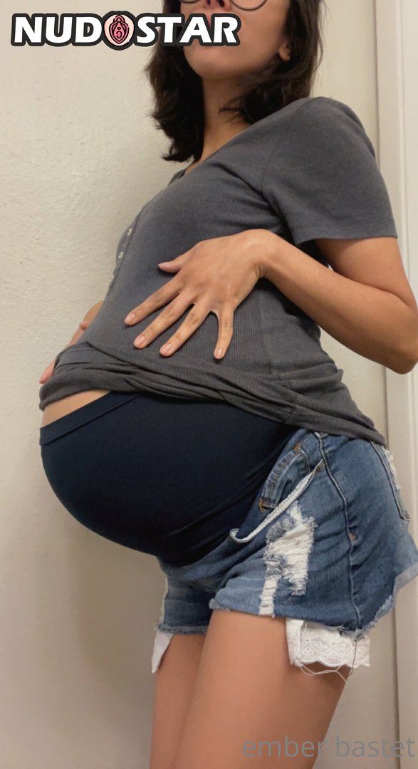 Pregnant Ember – Emberbastet OnlyFans Leaks (81 Photos)