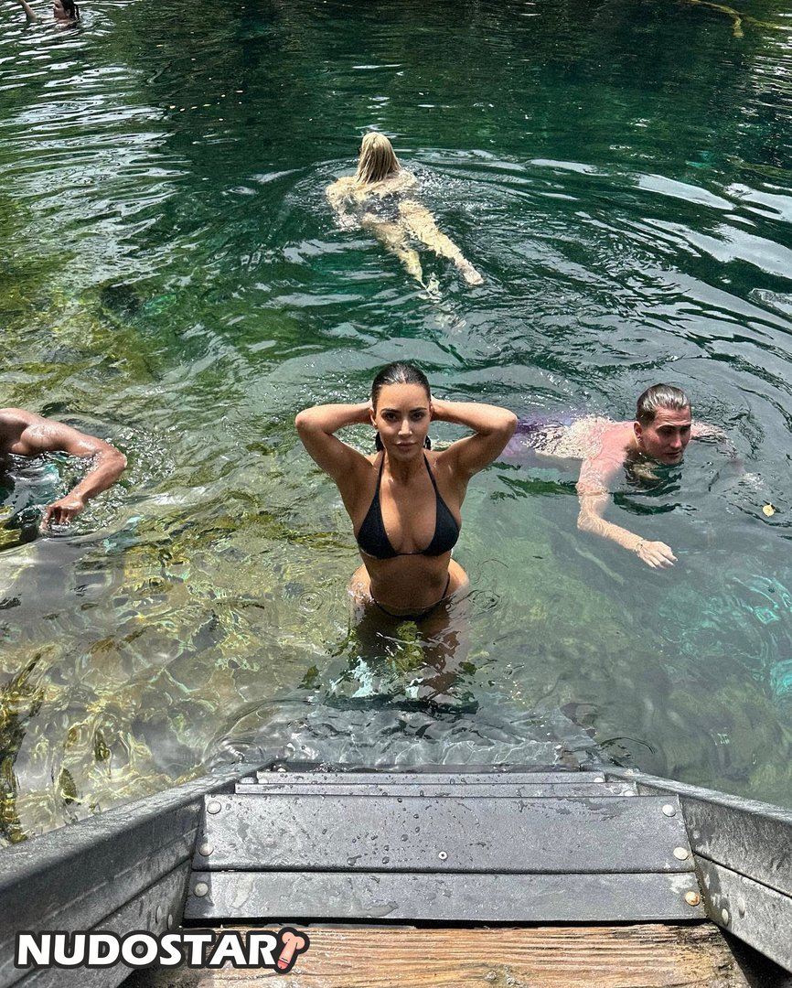 Kim Kardashian Instagram Leaks (20 Photos)