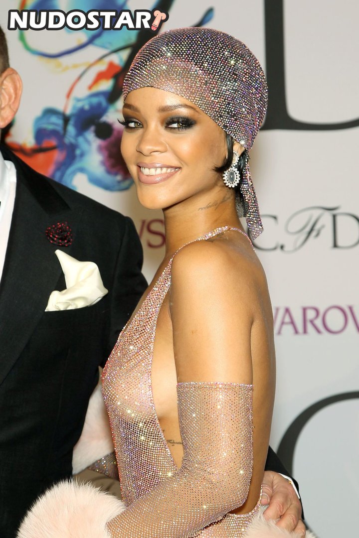 Rihanna – badgalriri Instagram Leaks (27 Photos)