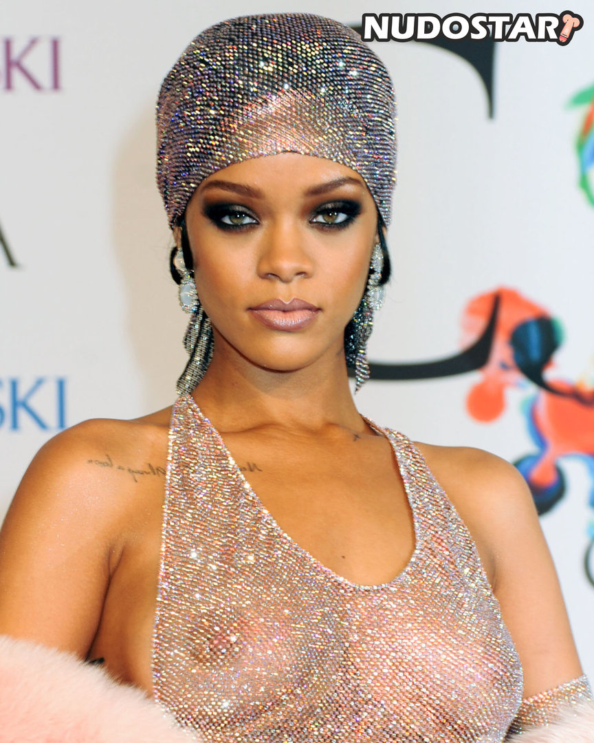 Rihanna – badgalriri Instagram Leaks (27 Photos)