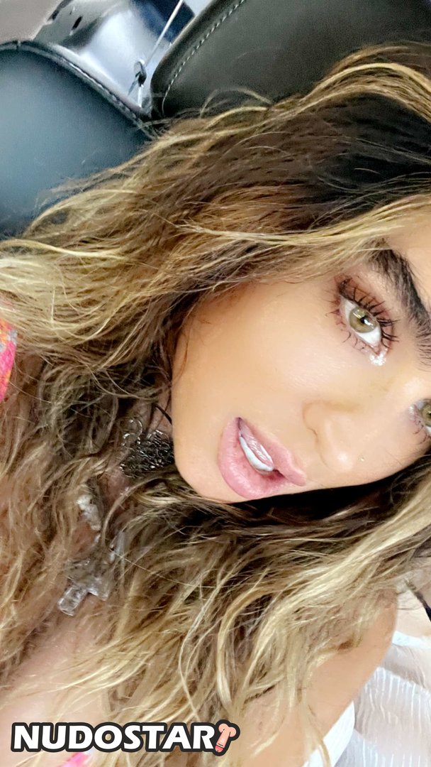Sommer Ray Leaked Photo 35