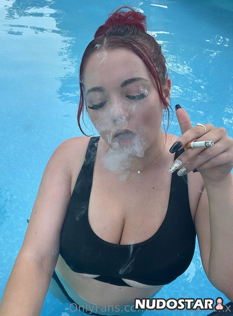 https://cdn2.nudostar.com/content/13/Pack_000/Smokingredxx/Smokingredxx_nude_leaks_nudostar.com_042.jpg