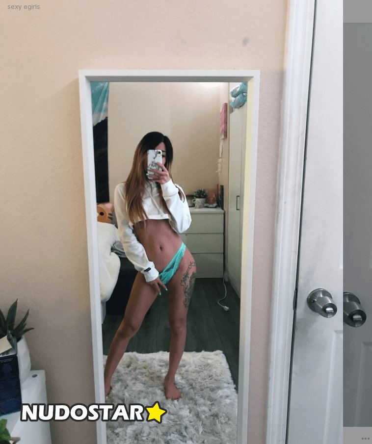 Cammie Renee – cammiereneec OnlyFans Nude Leaks (11 Photos)