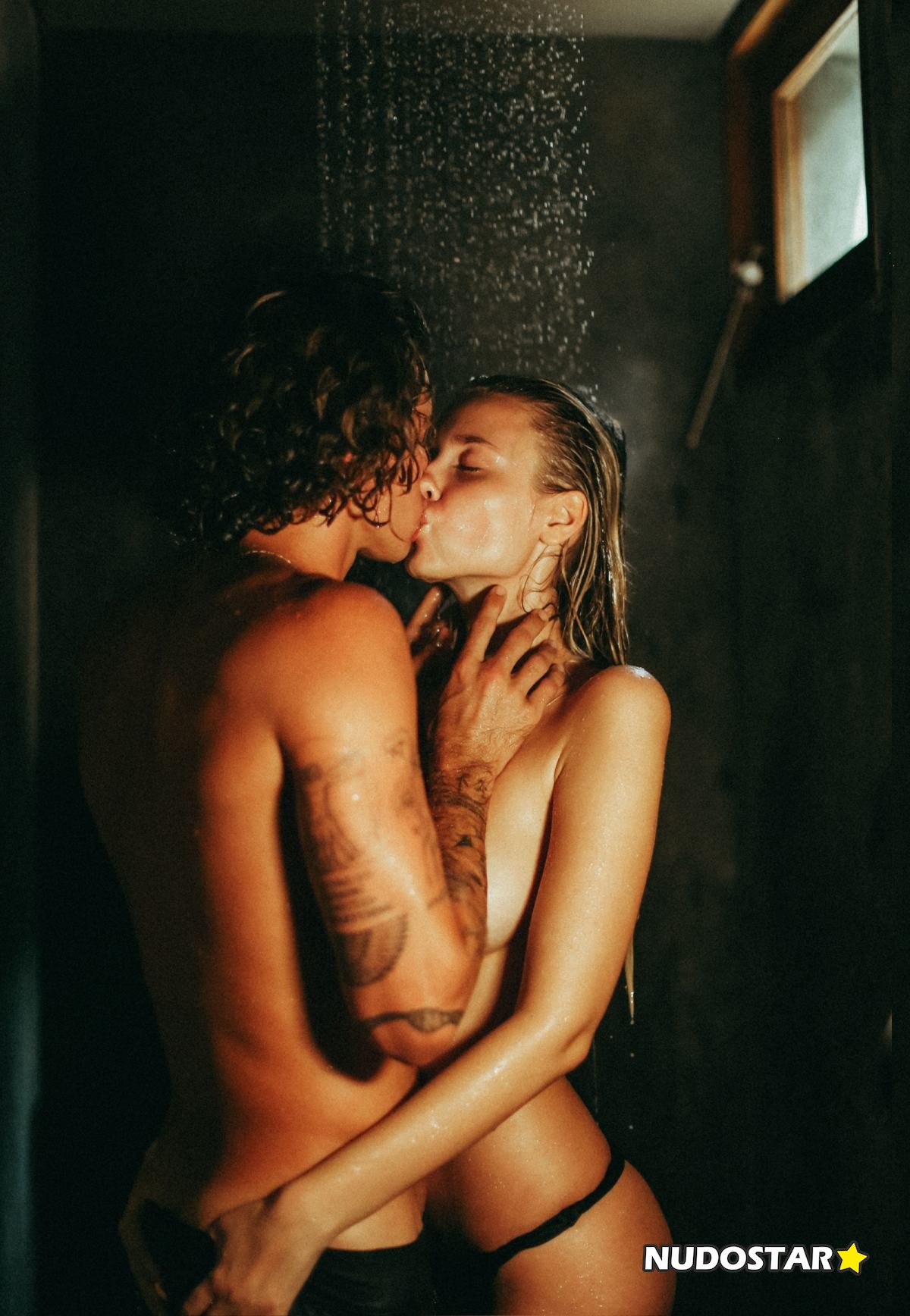 Polina Malinovskaya – polinamalinovskaya Instagram Nude Leaks (25 Photos)